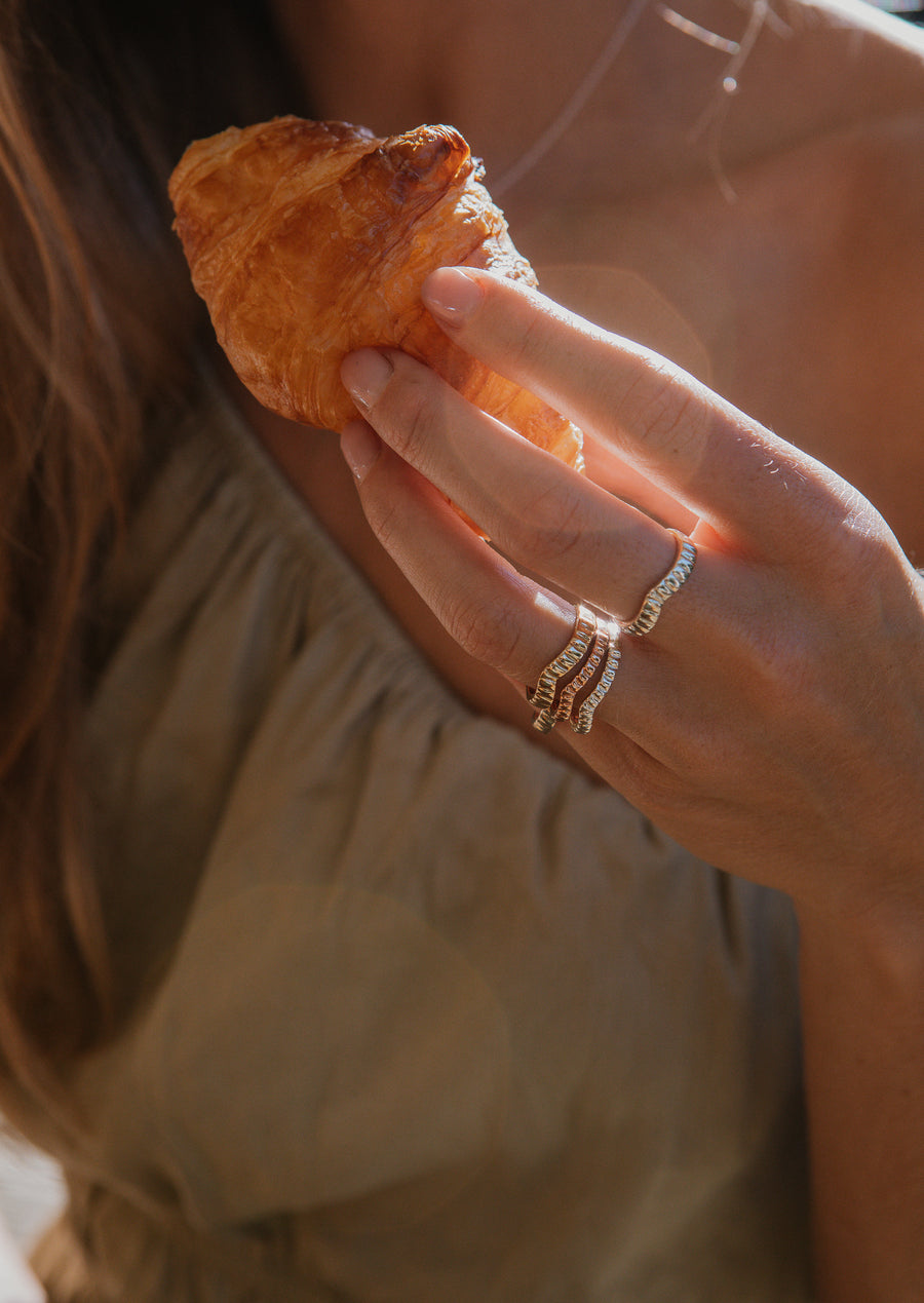 Golden Wing classic ring, sterling silver